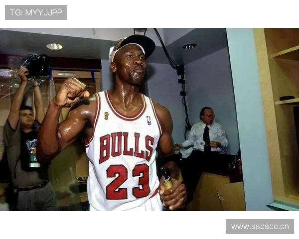 乔丹居然穿睡衣出门，亿万富豪的日常我真服了